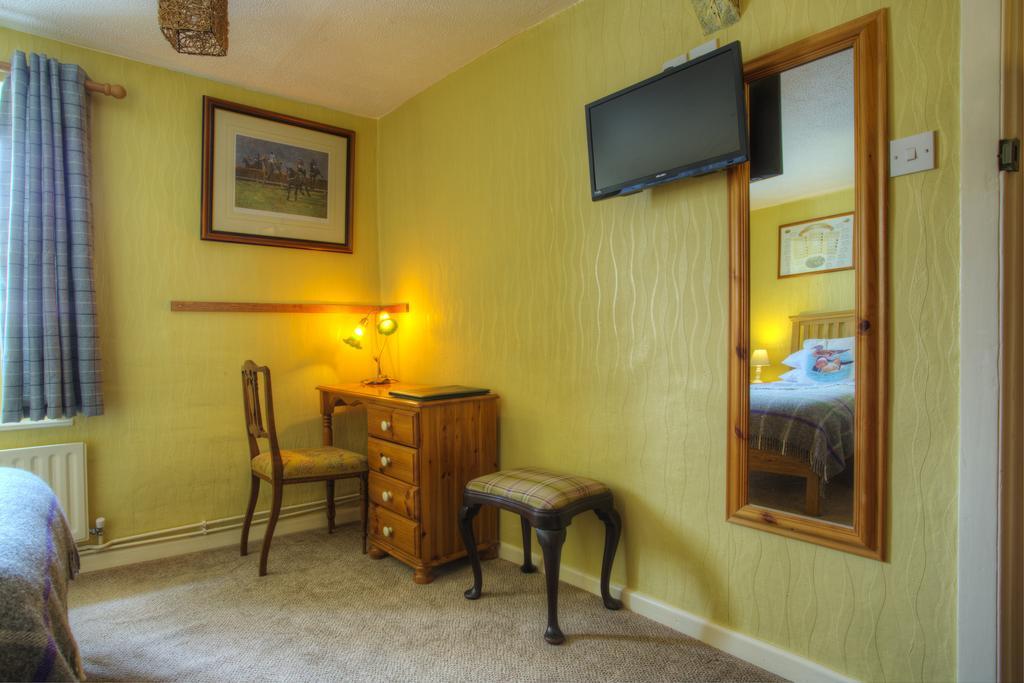 Tinhay Mill Hotel Lifton Eksteriør billede